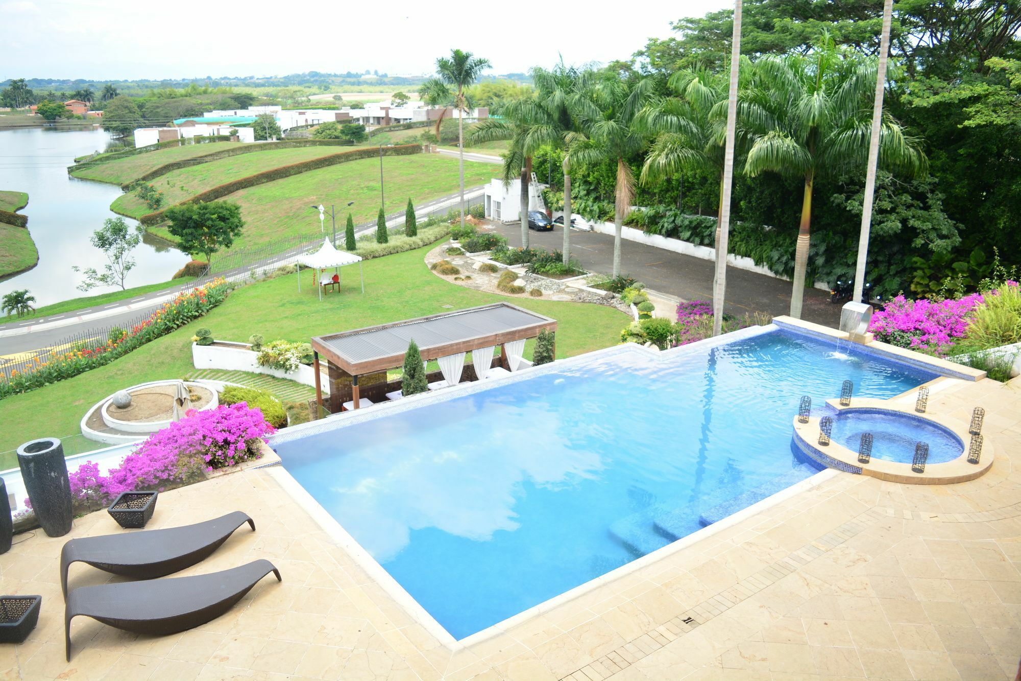Visus Hotel Boutique & Spa Pereira Bagian luar foto